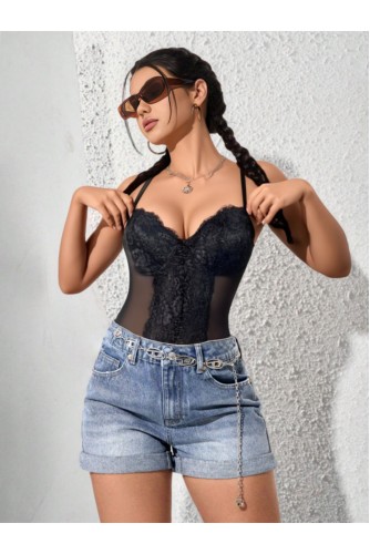 Askılı Dantelli Yan Transparan Detaylı Sırt Kopçalı Pencereli Kadın Zıbın Crop
